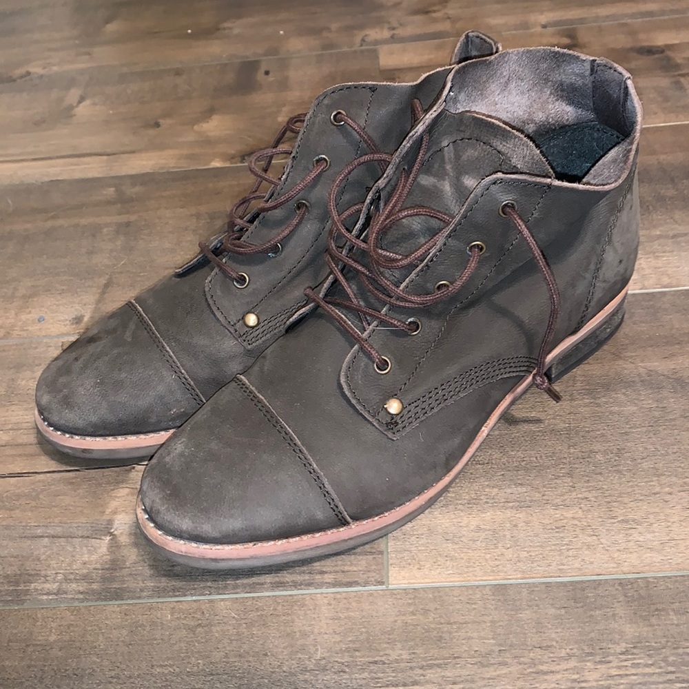 Brown boots